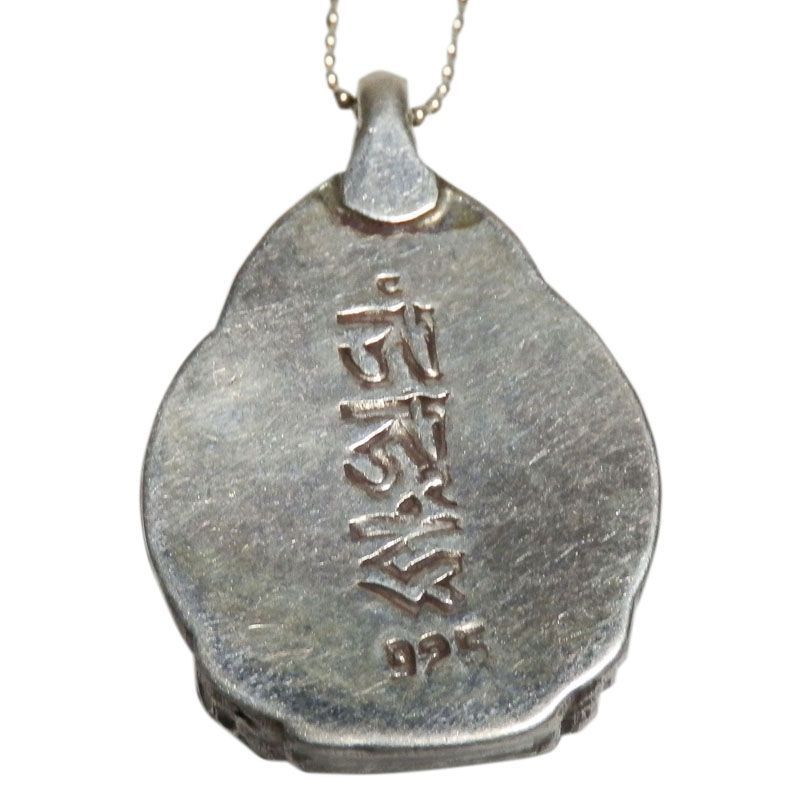 アジアン雑貨 ネパール仏具アクセサリー 仏像ネックレス 不空成就如来12 - メルカリ