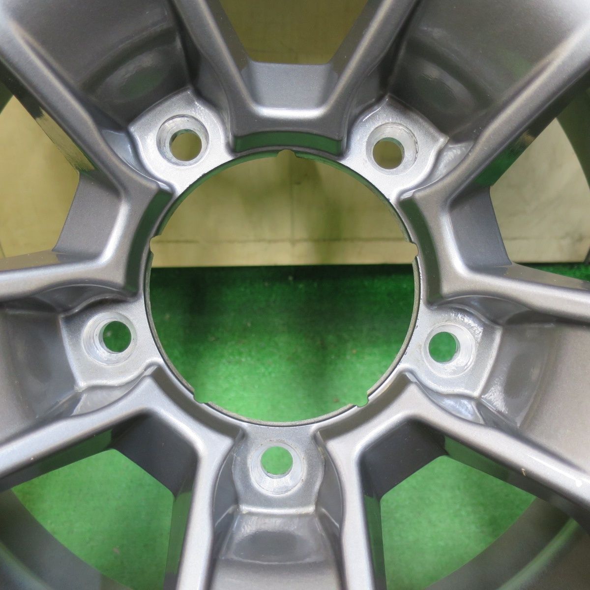 本州内送料無料 ジムニー シエラ 195/80R15 24年製 新車外し タイヤ 本州内