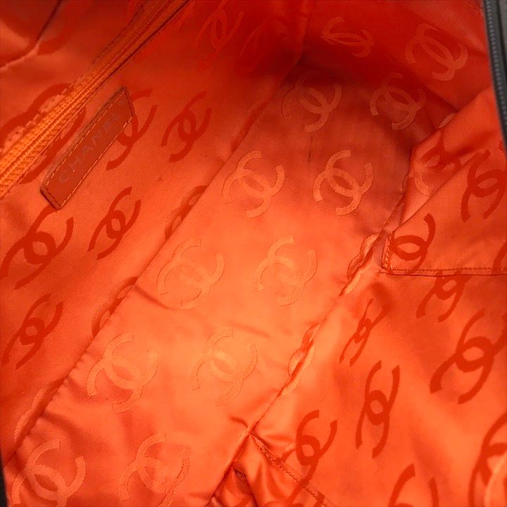 美品 CHANEL シャネル ココマーク カンボン レザー エナメル ショルダー ボーリング バッグ レディース ファッション小物 ブラウン a7872 CHANEL - 美品 CHANEL シャネル ココマーク カンボン レザー エナメル