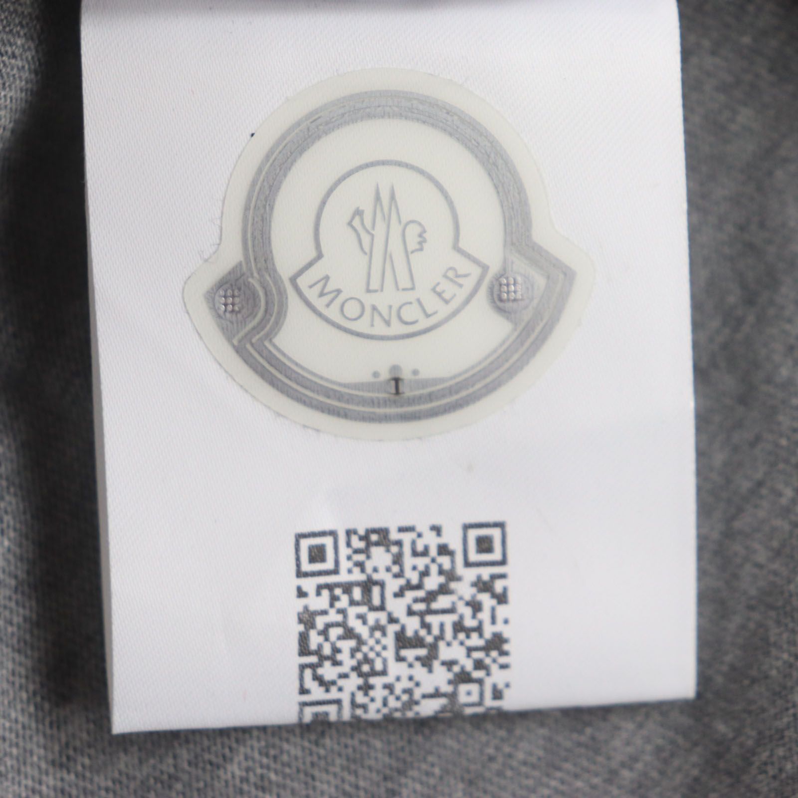 半袖Ｔシャツ グレー