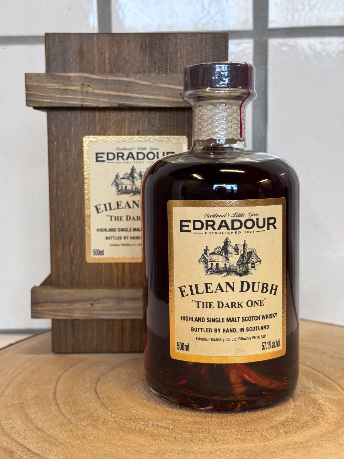エドラダワー Edradour Eilean Dubh The Dark One - Straight From The Cask 57.1%