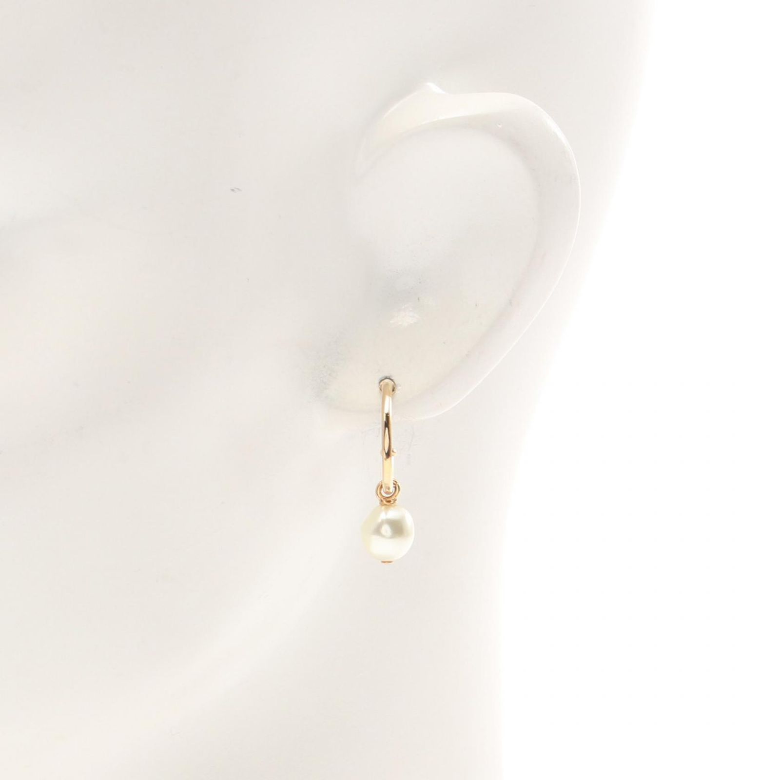 ディオール Dior ピアス CDロゴ ゴールド GP（ゴールドメッキ） ピアス  