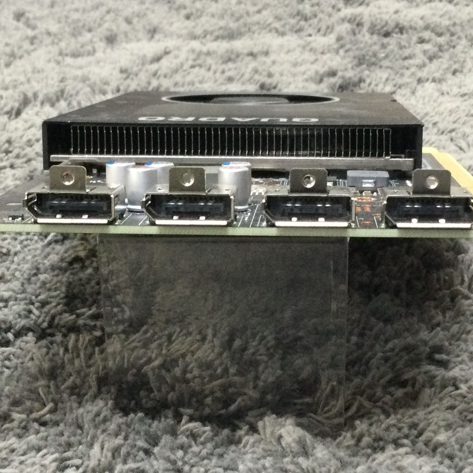 ④ NVIDIA Quadro P2200 グラフィックボード □1000028290567