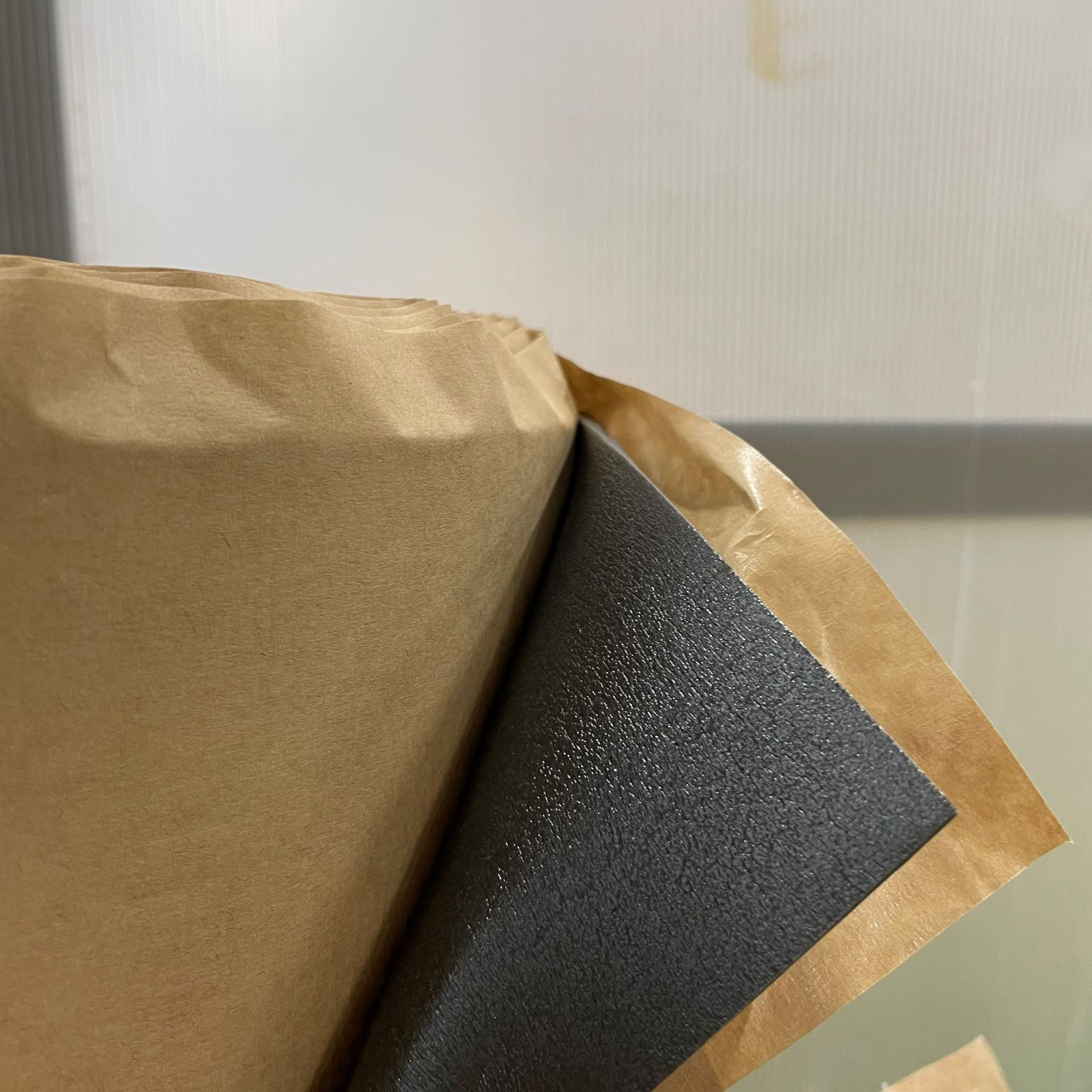 トーレペフ 30倍発泡 厚み10mm×幅1000mm×長さ10m 黒 粘着有 東レペフ 発泡体 クッション マット 断熱材 結露防止 自動車内装部品 デッドニング 緩衝材 屋根 DIY リフォーム ペフシート 梱包 ハイエース キャンピングカー 等 WWW_SUPERTOOLSSHOP_NL