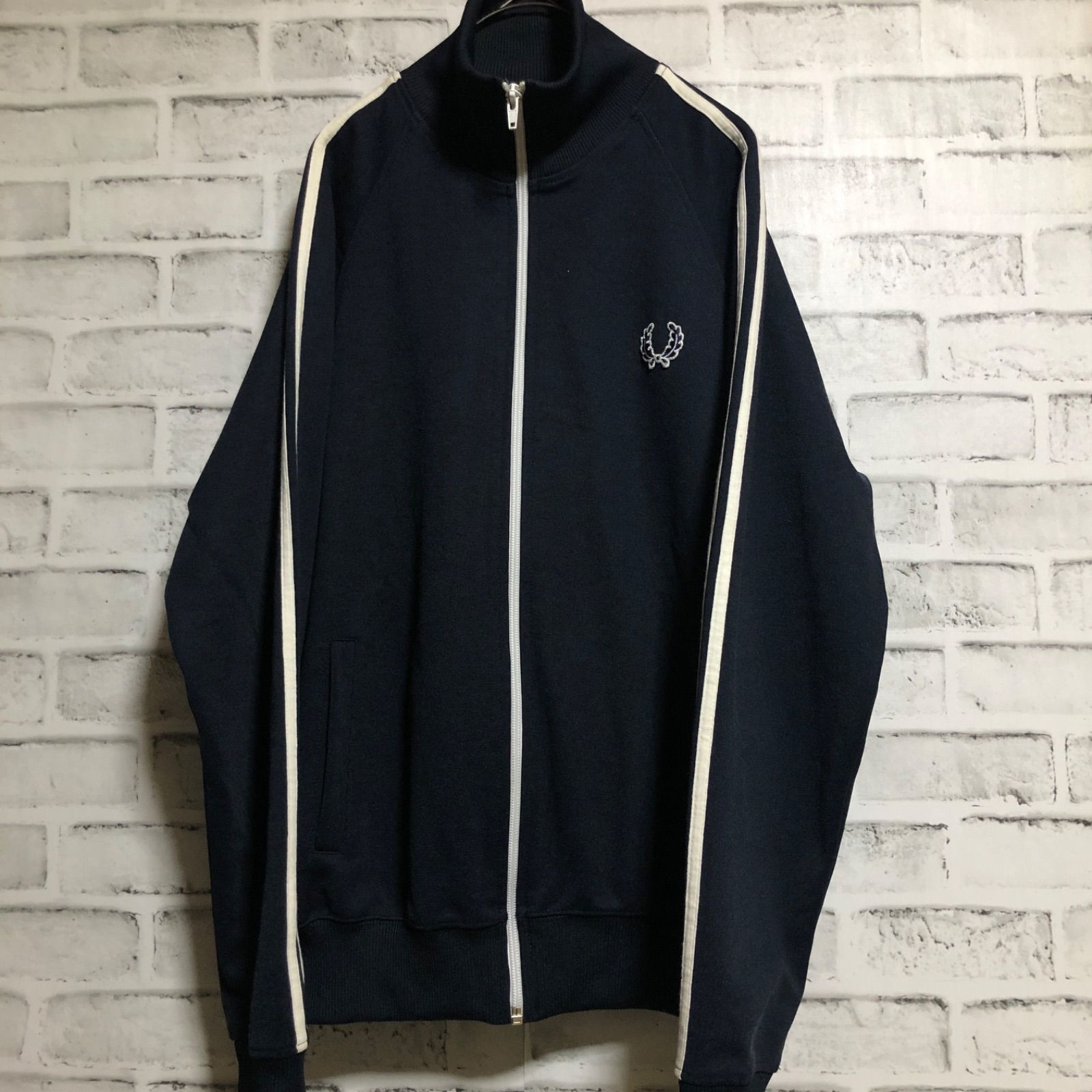 【レア】フレッドペリー ポルトガル製 トラックジャケット ジャージ 袖ロゴ月桂樹 Fred Perry⭐️トラックジャケット/ジャージ XL 刺繍月桂樹