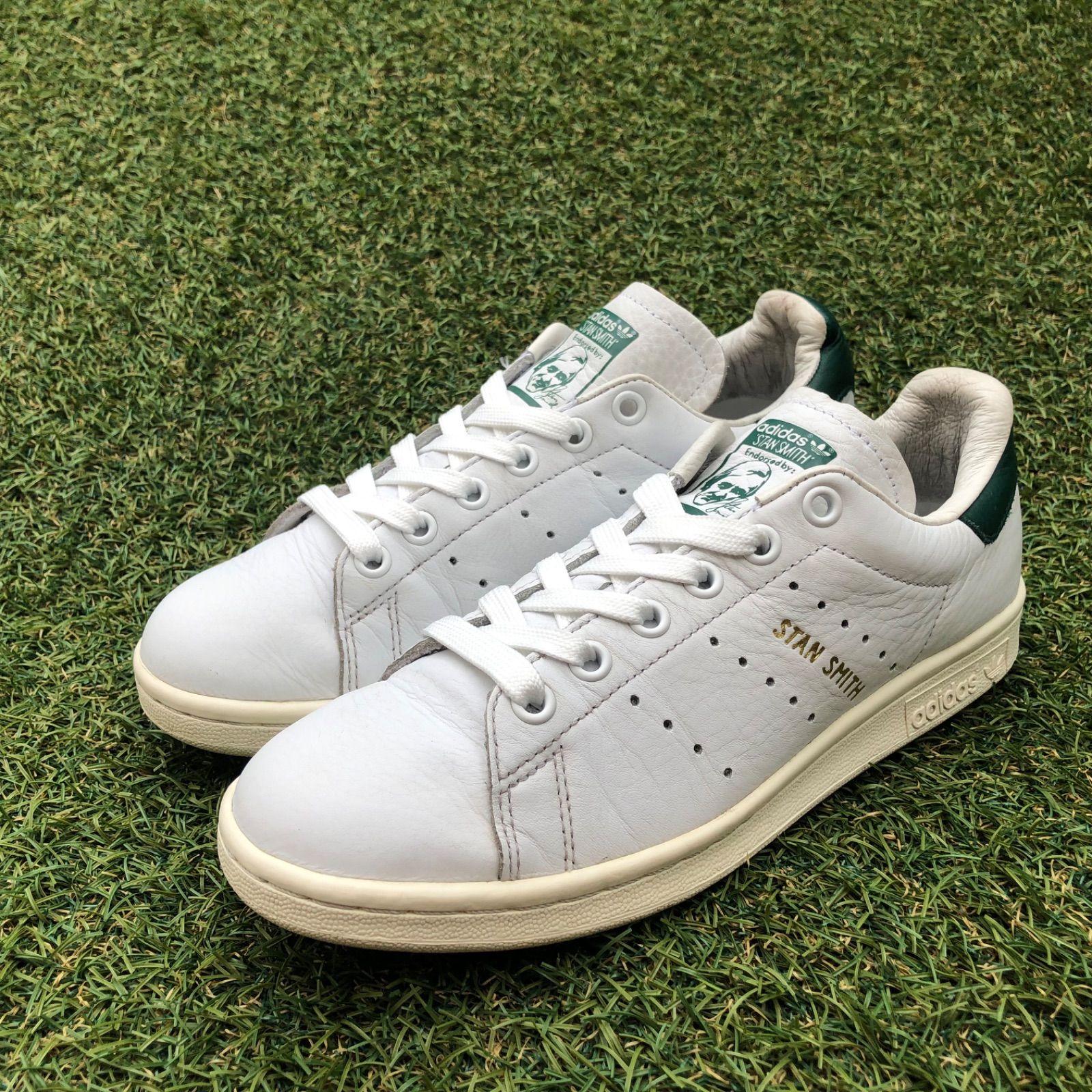 希少　adidas スタンスミス　ベージュ×グリーン　バイカラー　23.5 希少 adidas スタンスミス ベージュ×グリーン バイカラー 23.5
