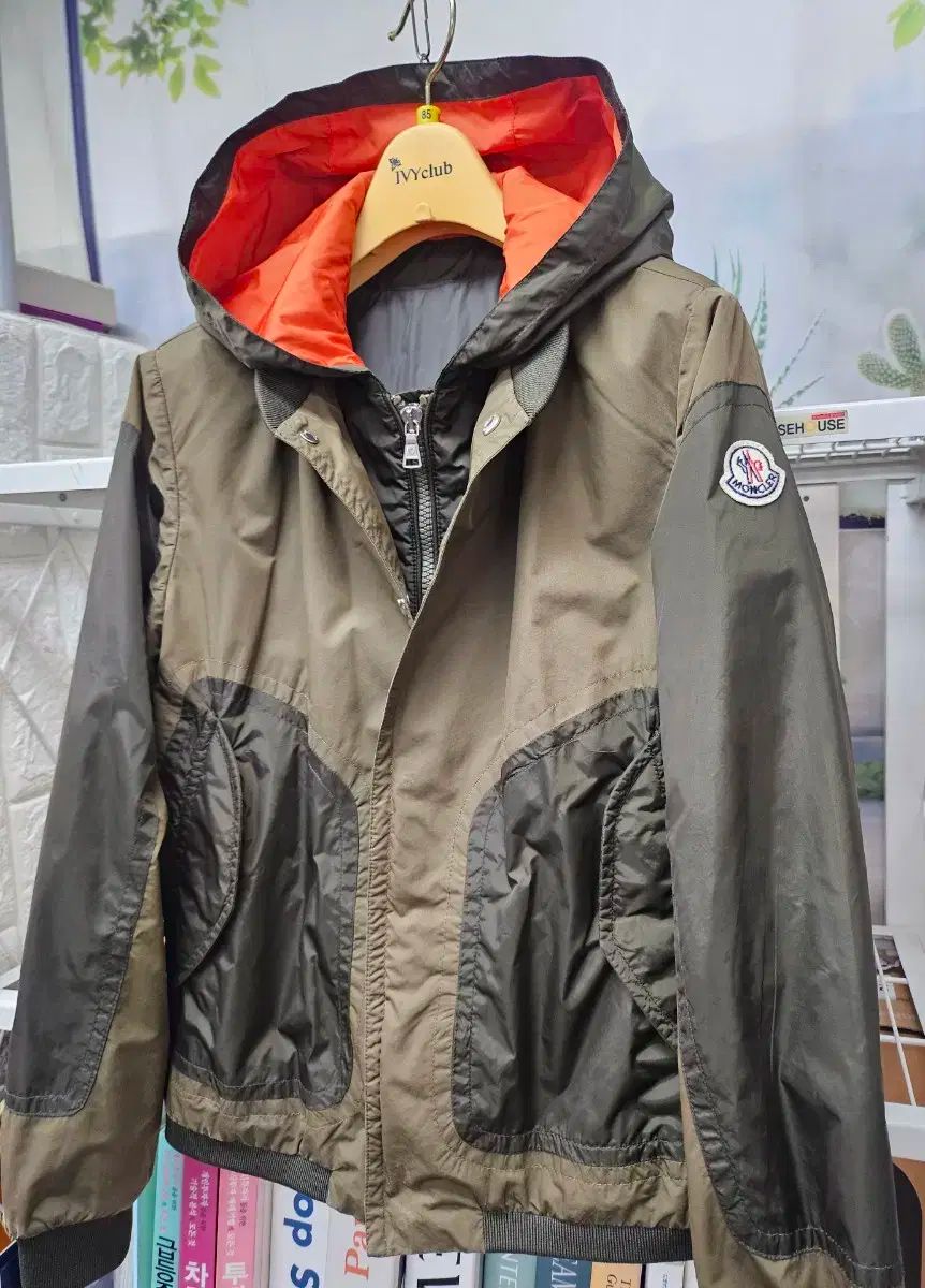 純正品| MONCLER モンクレール キッズ ウィンドブレーカー 12 税金 フード付き ジップアップパーカー ブルゾン ML72