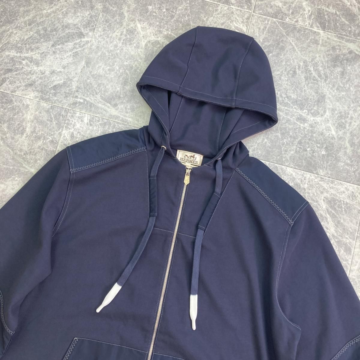 エルメスヴォワルH ナイロン切替パーカー濃紺Lサイズ