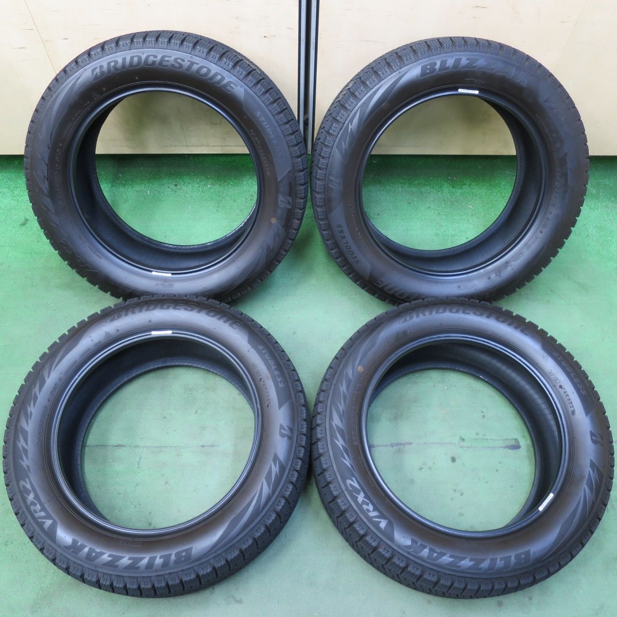 バリ溝 22年 9.5分 スタッドレス 205 55R16 ブリヂストン ブリザック VRX2 タイヤ 16インチ プリウス インプレッサ カローラ スポーツ 等 5092004イスタ