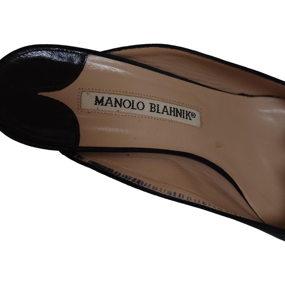 マノロブラニク