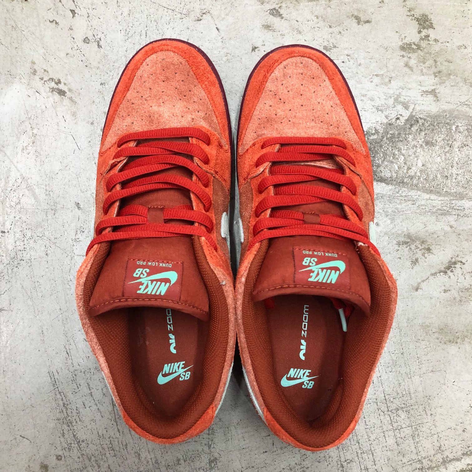 国内正規 NIKE SB Dunk Low Pro PRM Mystic Red and Rosewood DV5429 