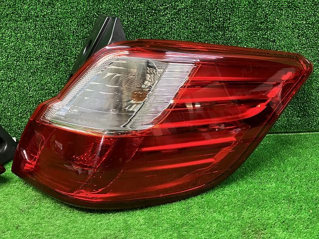 スバル　YA5　エクシーガ　テールレンズ　左右セット　190802037 スバル エクシーガ YA4 YA5 YA9 YAM 左右ヘッドライトセット