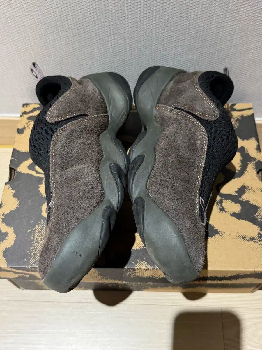 ファクトリー チーム