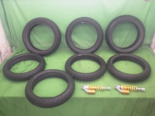 【中古】バイクタイヤ 17インチタイヤのみ セット