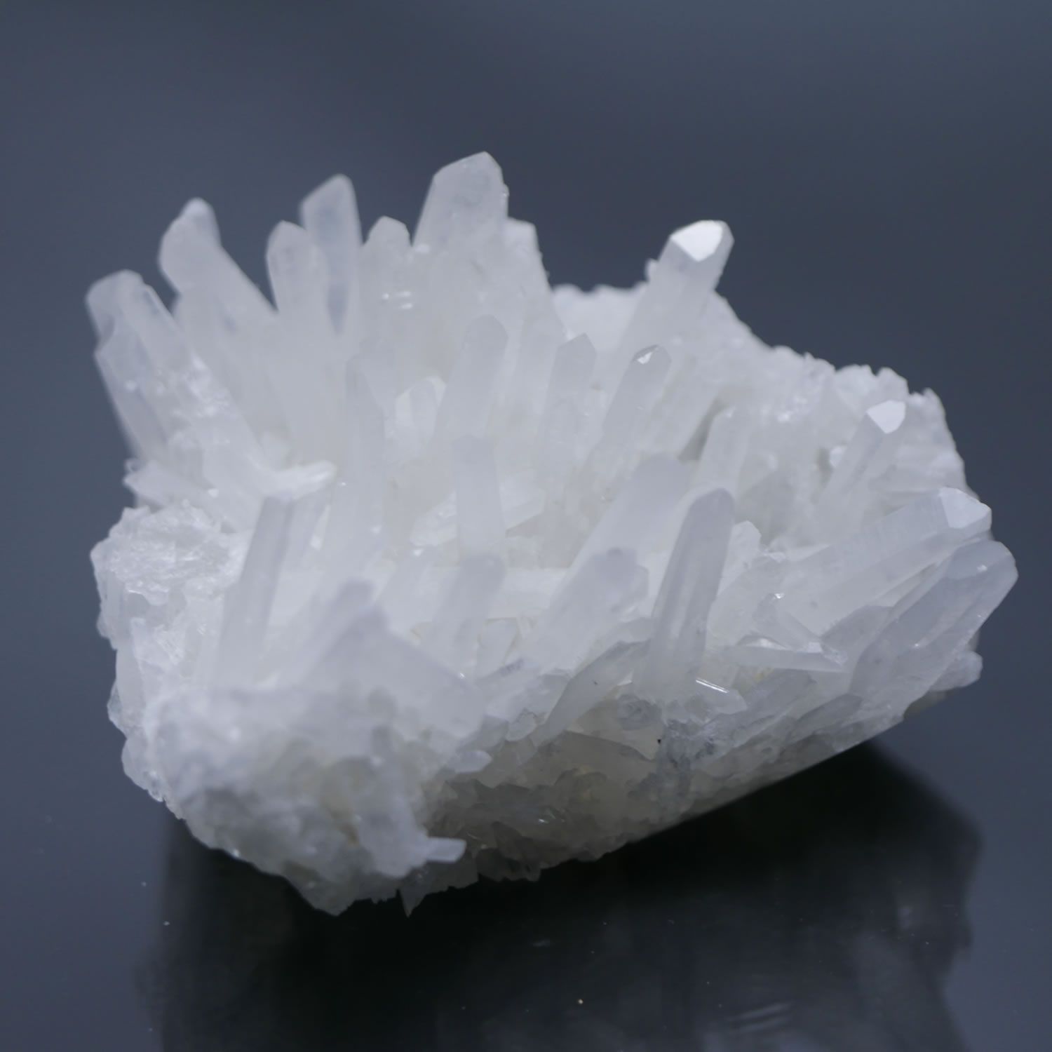 チベット産ヒマラヤ水晶クラスター 1点物 約360g 天然石・置き物 チベット産ヒマラヤ水晶クラスター 1点物 約360g 天然石・置き物
