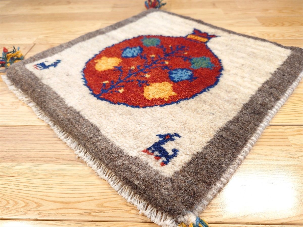 横40x40㎝ 袋にザクロの実の絵