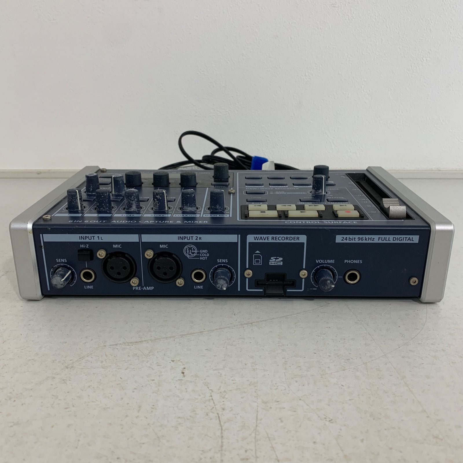 Amazon.co.jp: Roland SONAR V-STUDIO 100 VS-100 : 楽器・音響機器