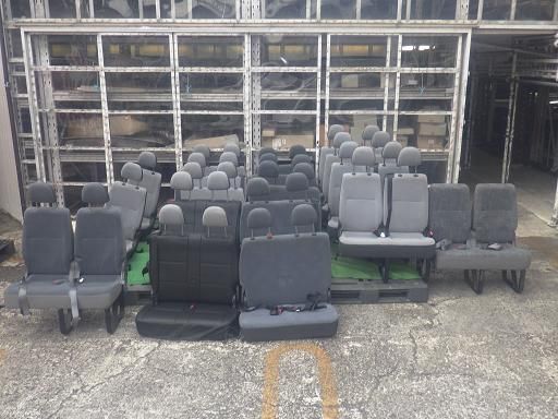 【中古】店頭受け渡し限定  ハイエース シート セット