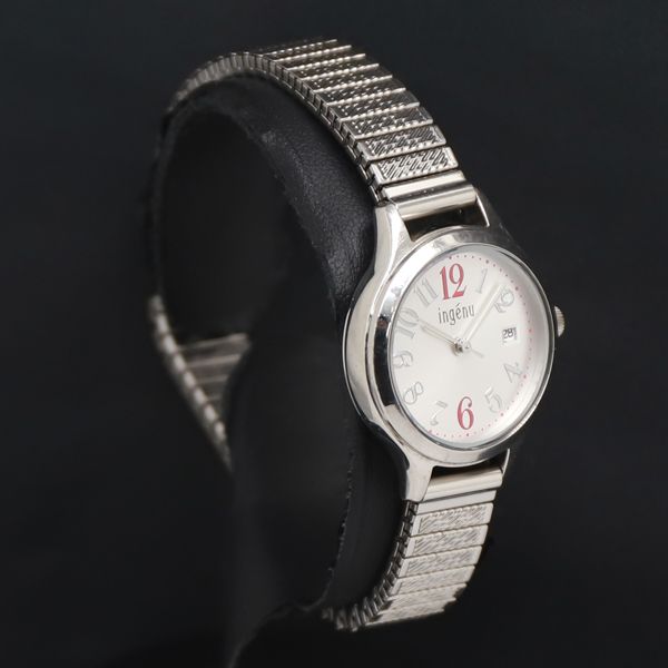 未使用 SEIKO ALBA QZ レクタンギュラー 変わり文字盤 腕時計 80s 未使用 SEIKO ALBA レクタンギュラー 腕時計 ヴィンテージ