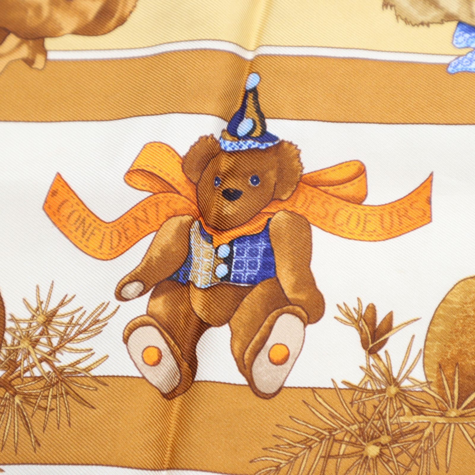 HERMES カレ42 HERMES エルメス カレ42 スカーフ CONFIDENTS DESCOEURS 心の友