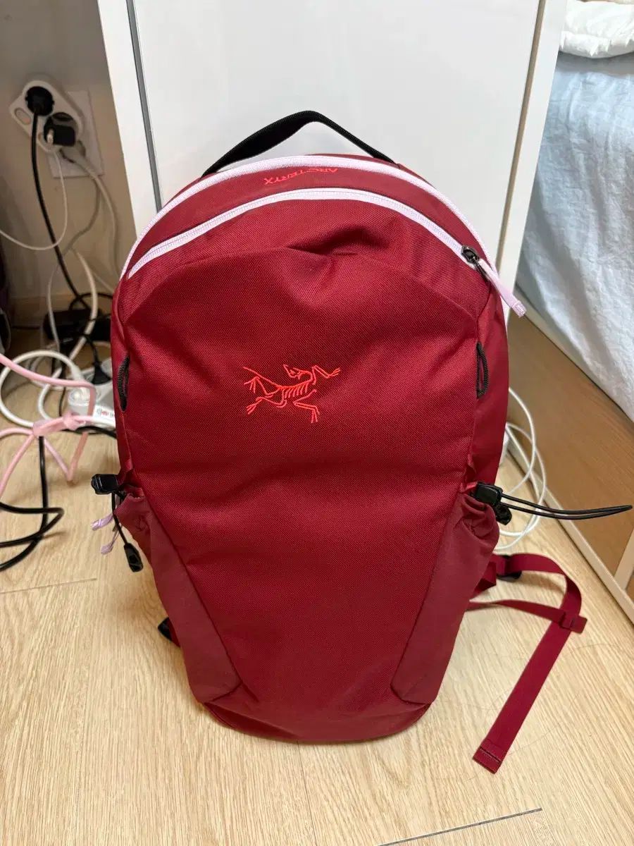 ARC TERYX アークテリクス Mantis マンティス 16 ボルドー