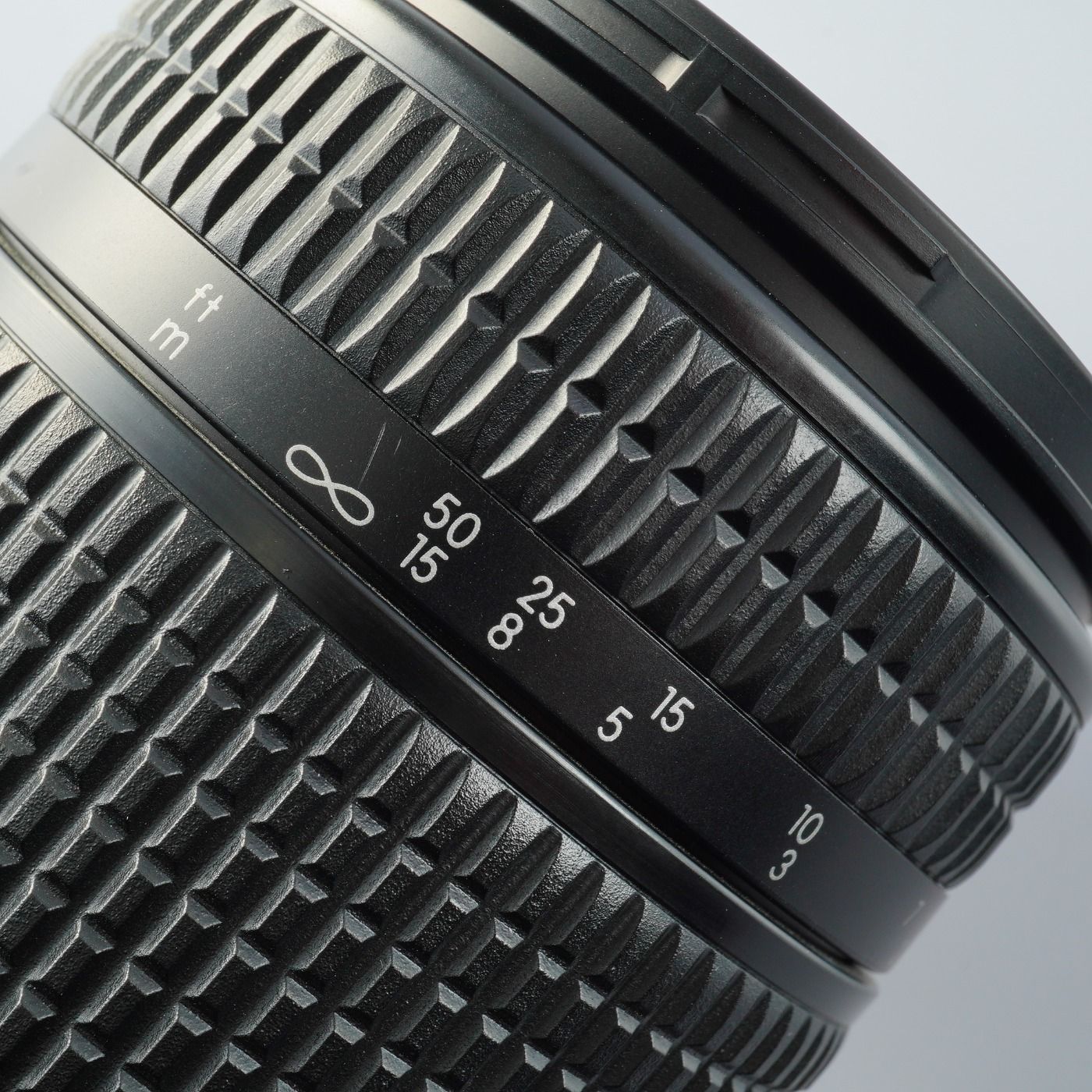 Nikon ニコン AF NIKKOR 70-300mm F/4-5.6 D ズームレンズ Nikon ニコン AF NIKKOR 70-300mm F/4-5.6 D ズームレンズ