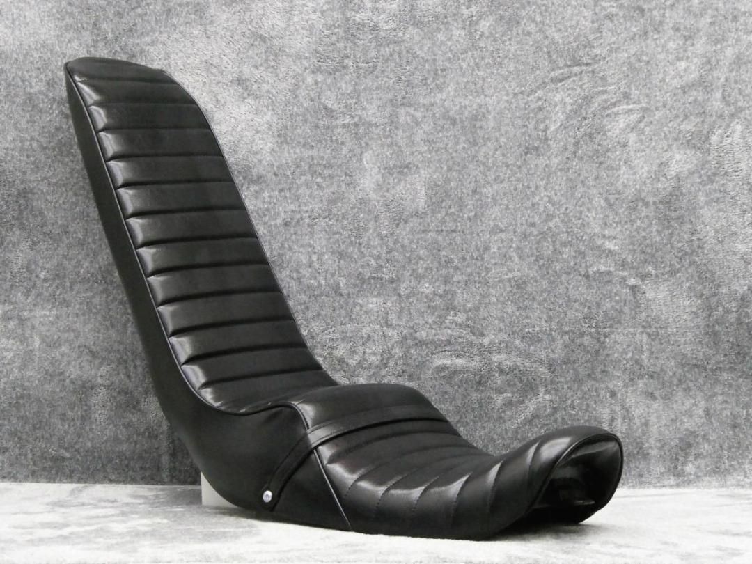 ゼファー４００　後期　黒皮６０ｃｍ　三段シート/ブラック3段シート 補強入り ゼファー400 三段シート 黒エナメル