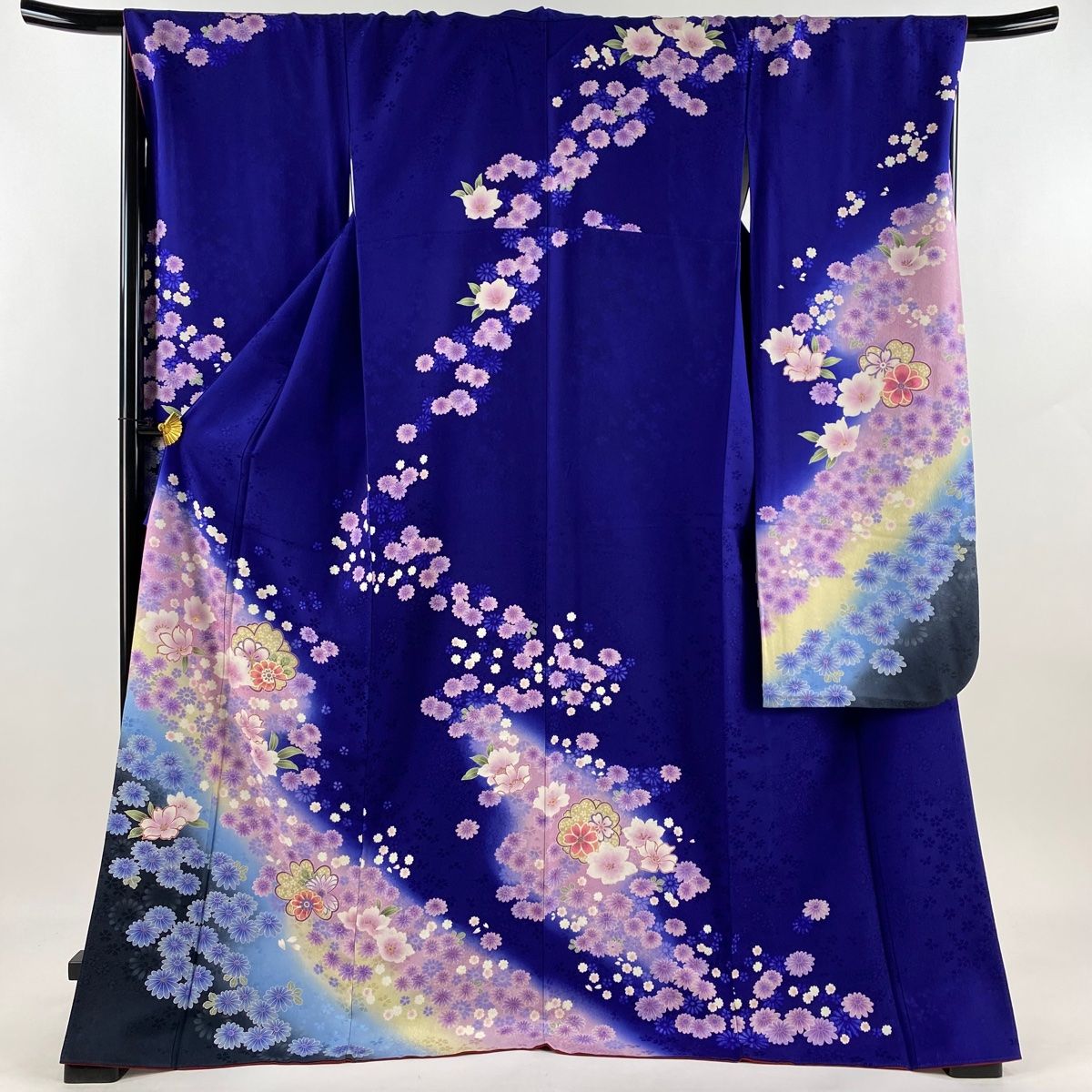 振袖 身丈173.5cm 裄丈67.5cm L 袷 草花 菊 金糸 金彩 青紫 正絹 名品