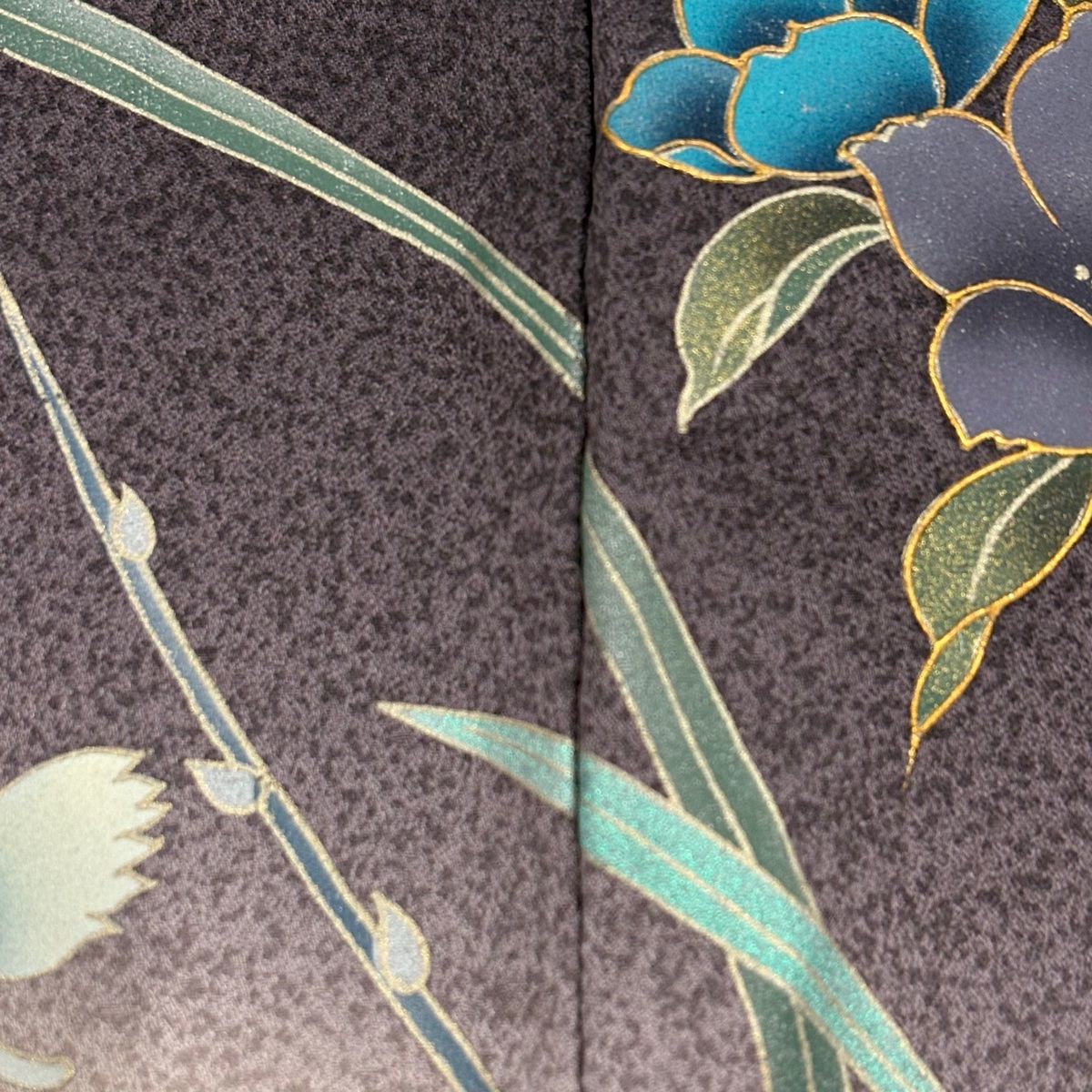 美品 訪問着 黒 枝花 金彩加工 身丈158cm 裄丈68cm お洒落 付下げ 身丈156cm 裄丈63cm S 袷 紬地 花 小山 金彩 焦茶色 正絹