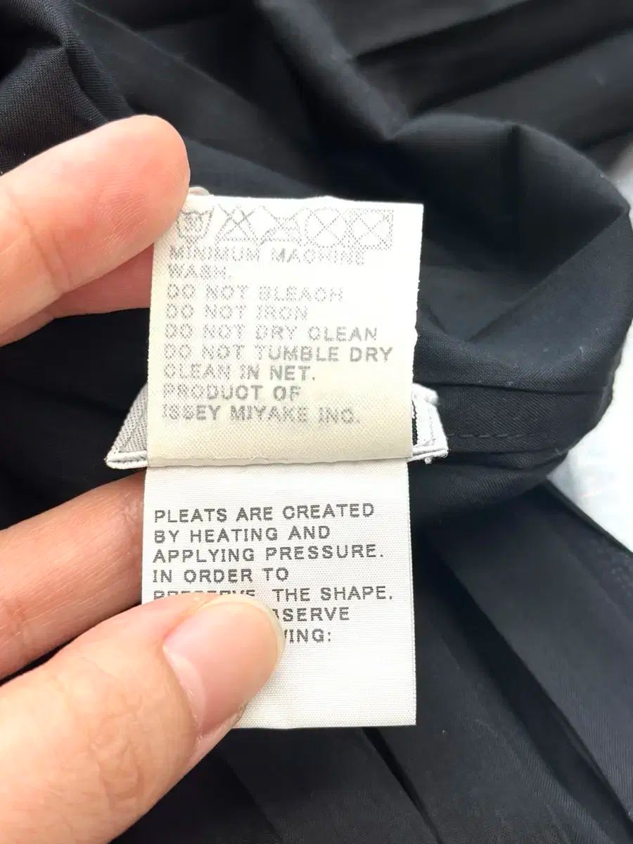 ISSEY MIYAKE(イッセイミヤケ) FETE プリーツ ロング シャツ