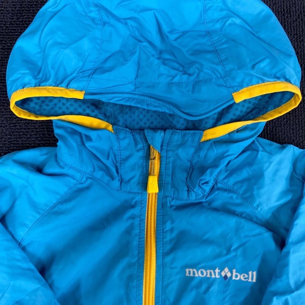 △45【モンベル】mont-bell ベビー パーカー ウィンドブレーカー 雨具