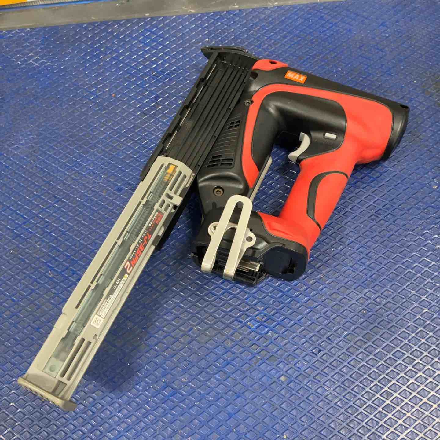 MAX コードレスフィニッシュネイラ