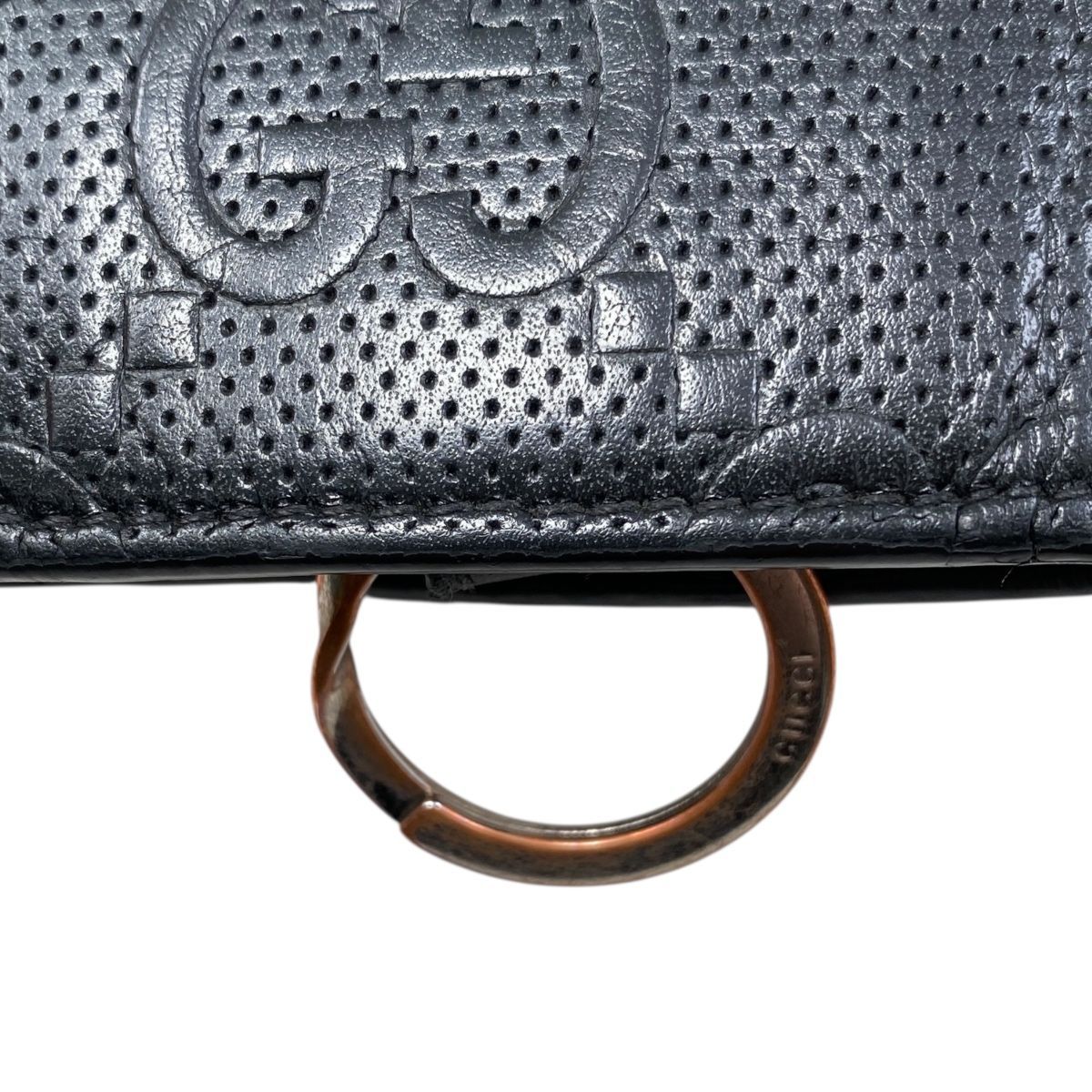 【新品未使用】GUCCI グッチ 625565 GGエンボス 6連キーケース Amazon.co.jp: グッチ GUCCI ANIMALﾊﾁ6連ｷｰｹｰｽ 523683