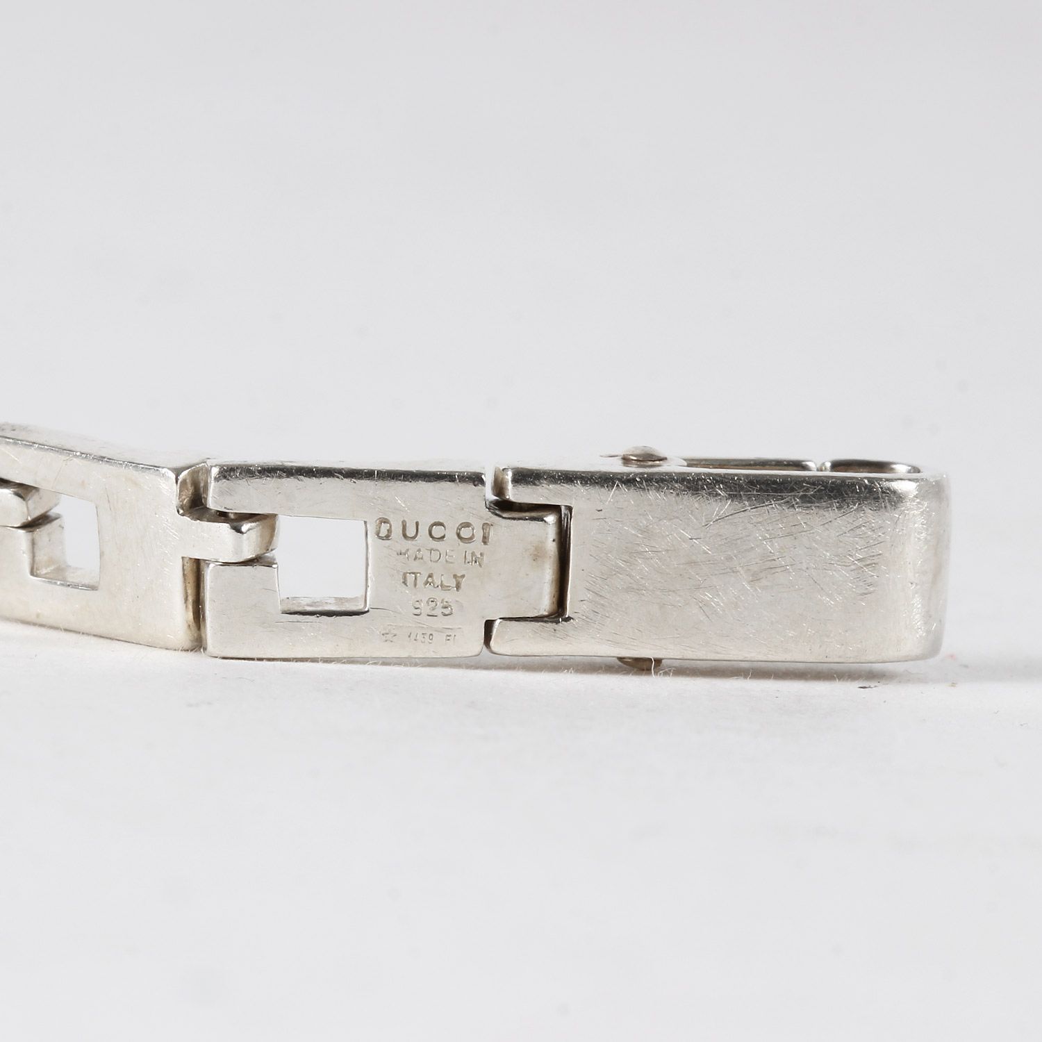 GUCCI グッチ Gシェイプ リンク ブレスレット G Shaped Bracelet