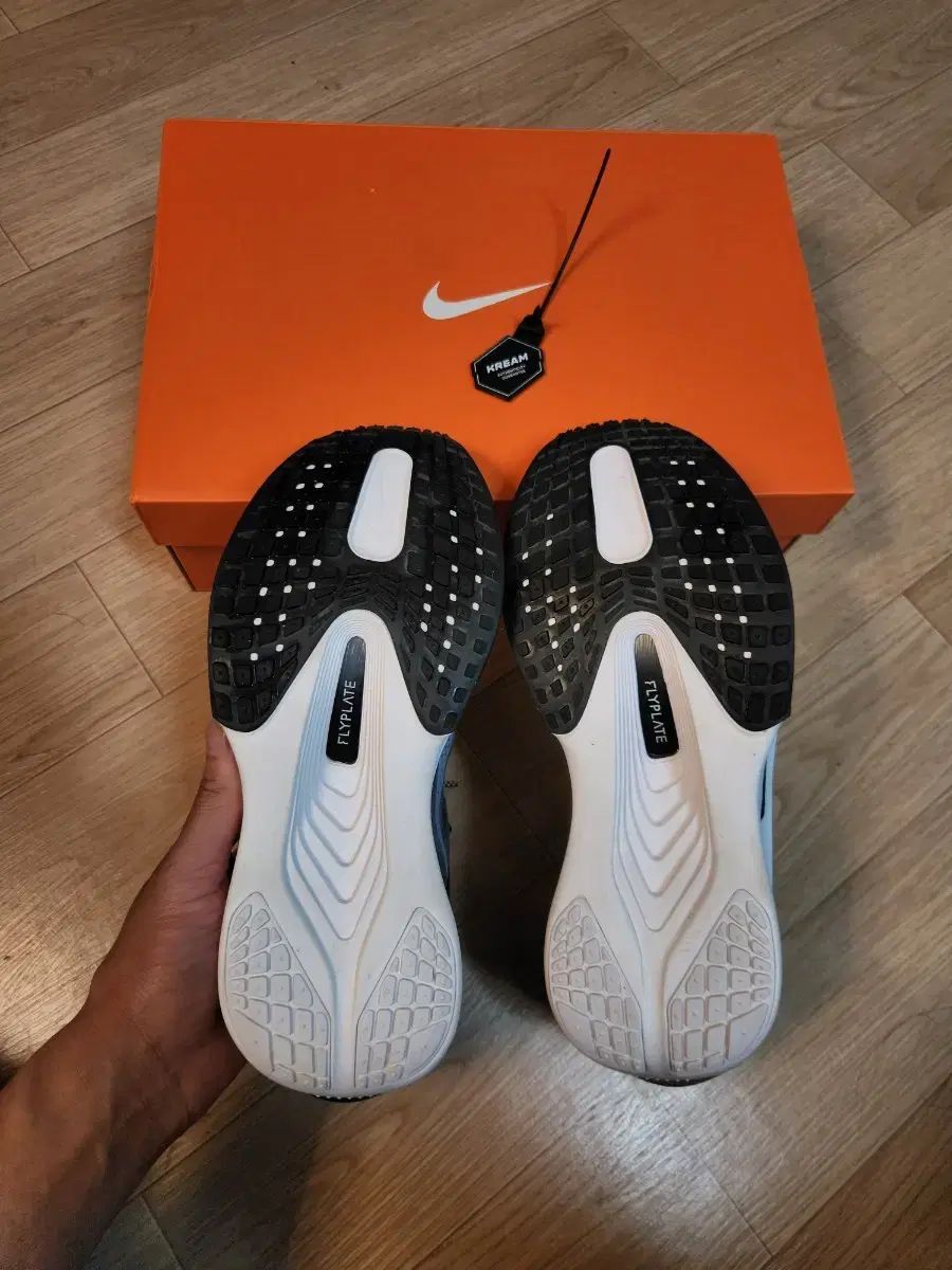 NIKE ナイキ ズーム フライ6 サイズ 270cm 一回 履いた ほぼ 級 商品