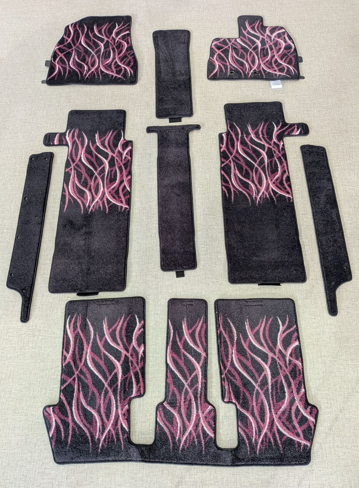 ノア ヴォクシー エスクァイア 80系前期 後期 ガソリン車7人乗り用 フロアマット