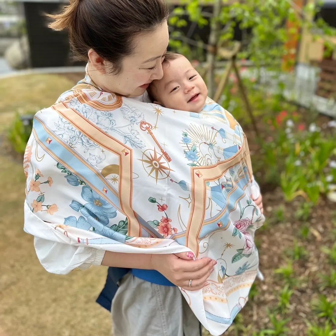 大判スカーフ ホワイト 花柄×キャッスル 360度カバー ポンチョ 授乳ケープ
