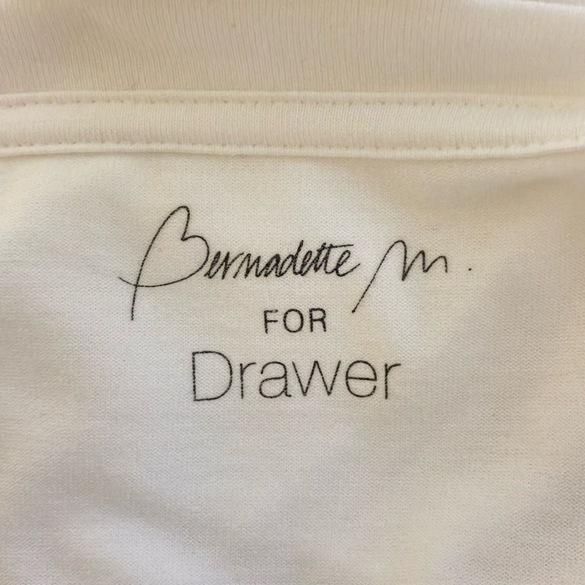 Drawer - 美品　drawer カットソー　白　ドゥロワー ドゥロワー drawer ペプラム風カットソーtシャツ - メルカリ