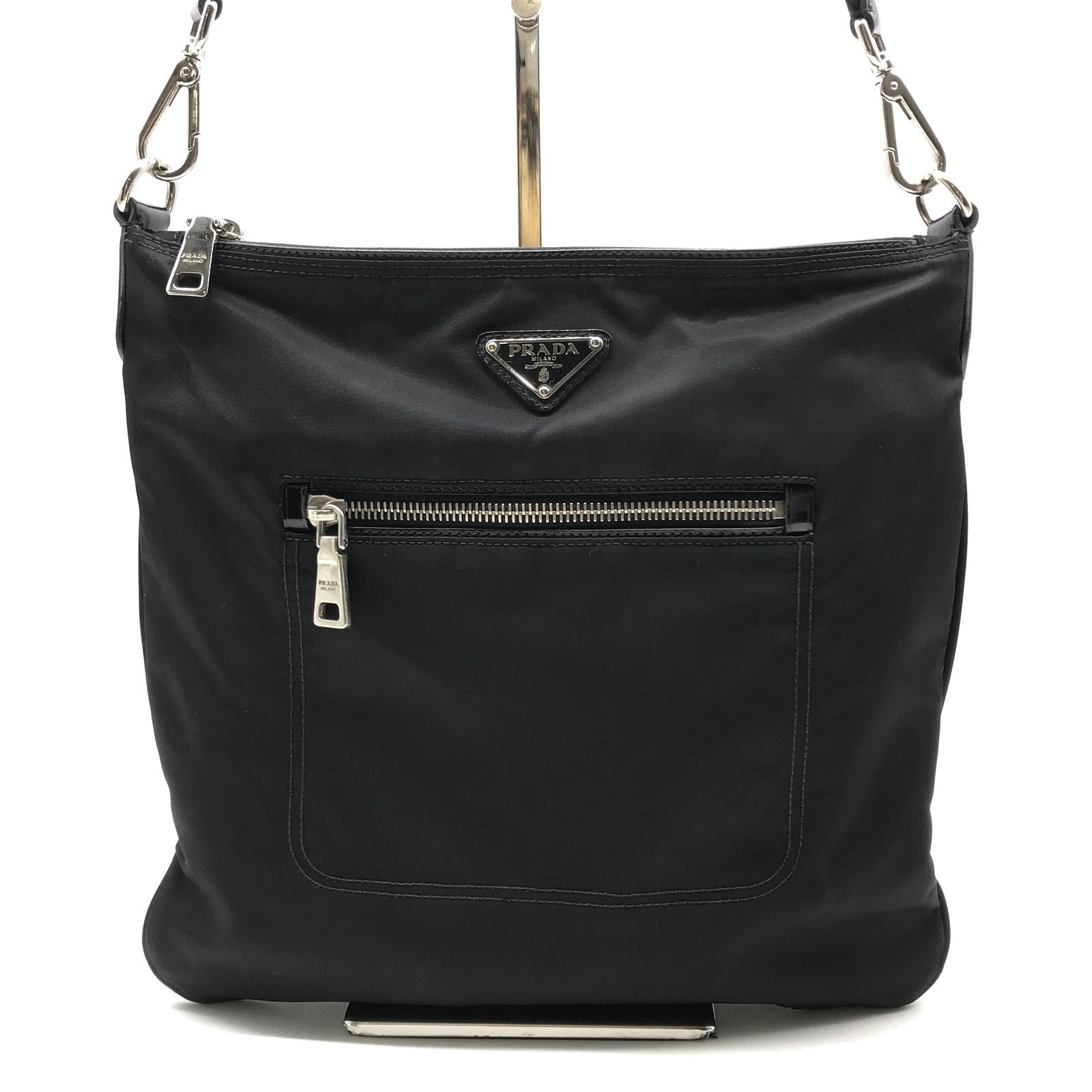 良品 PRADA プラダ テスート ナイロン ロゴプレート フロントファスナー ショルダー バッグ ブラック a2898 良品 PRADA プラダ テスート ナイロン ロゴプレート フロント