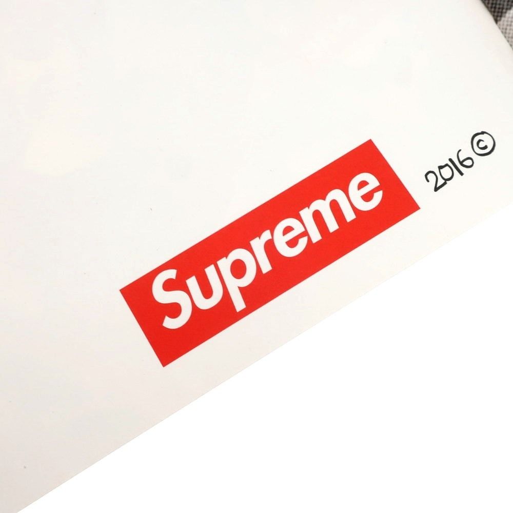 Supreme フォトブック Supreme 30 Years: T-Shirts 1994-2024 Book | シュプリーム 30