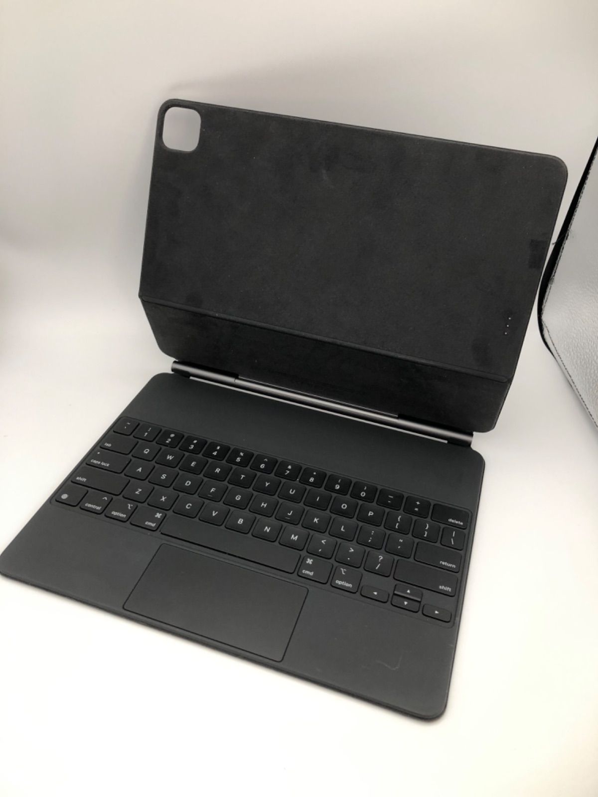 Apple A2480マジックキーボード 12.9インチ *1736