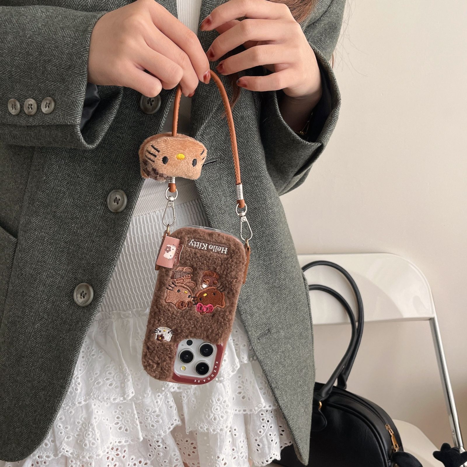 ハローキティ iphone16ケース ストラップ付き hellokitty iphone
