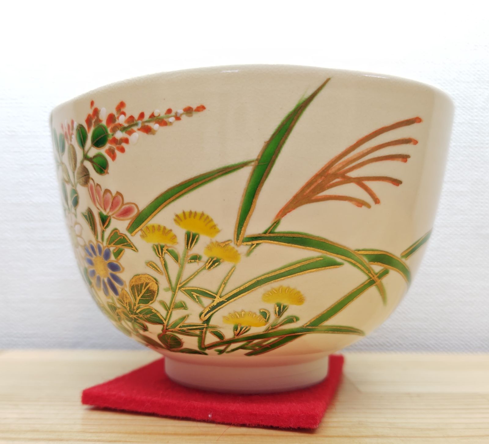 送料込【逢絢亭・新品】茶道具 茶碗 京焼 乾山 柿の図 壱休窯 共箱入り 逢絢亭・新品】茶道具 茶碗 京焼 浮彫 柿の図 今岡三四郎 共