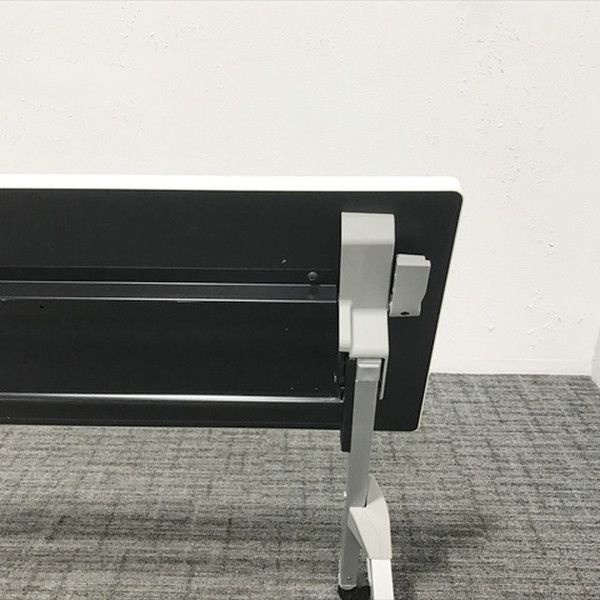 フラプター 幕板無