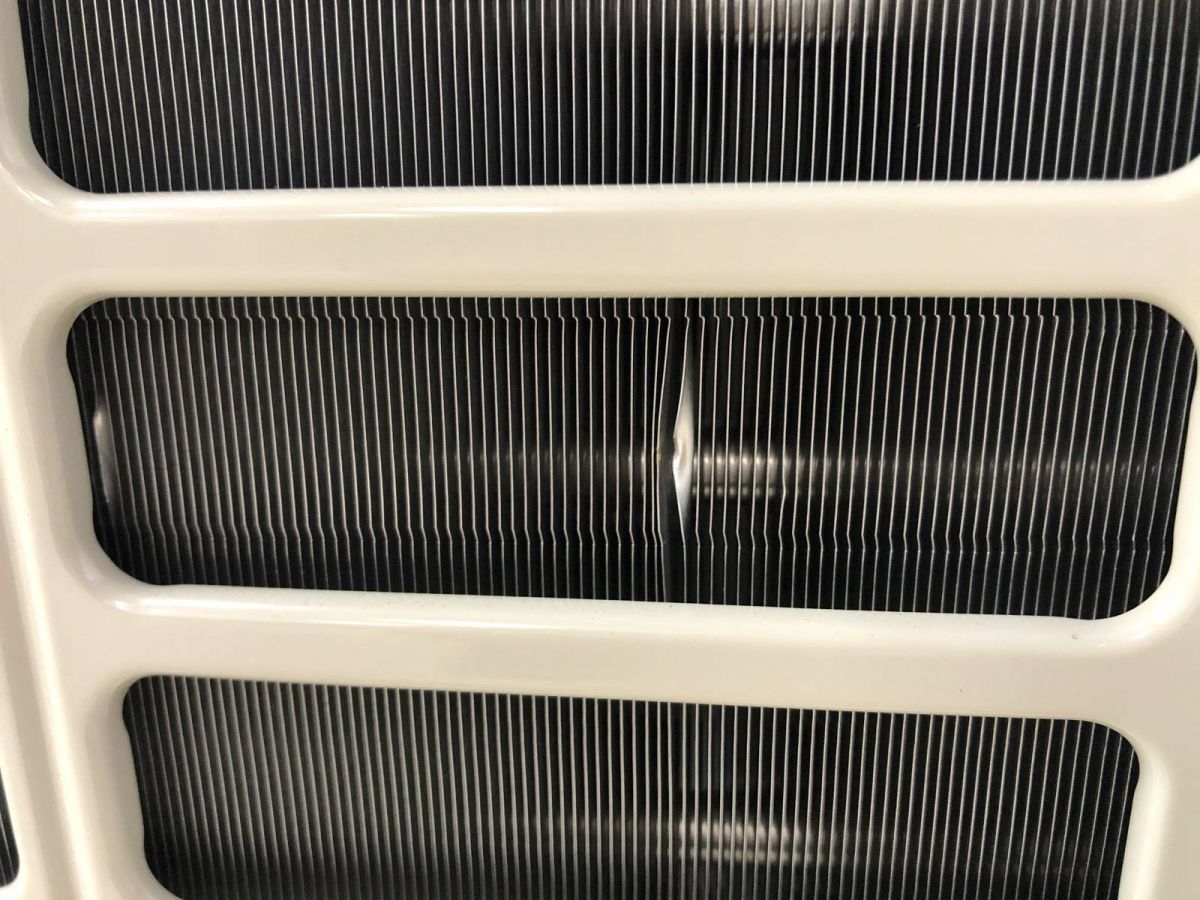 HITACHI