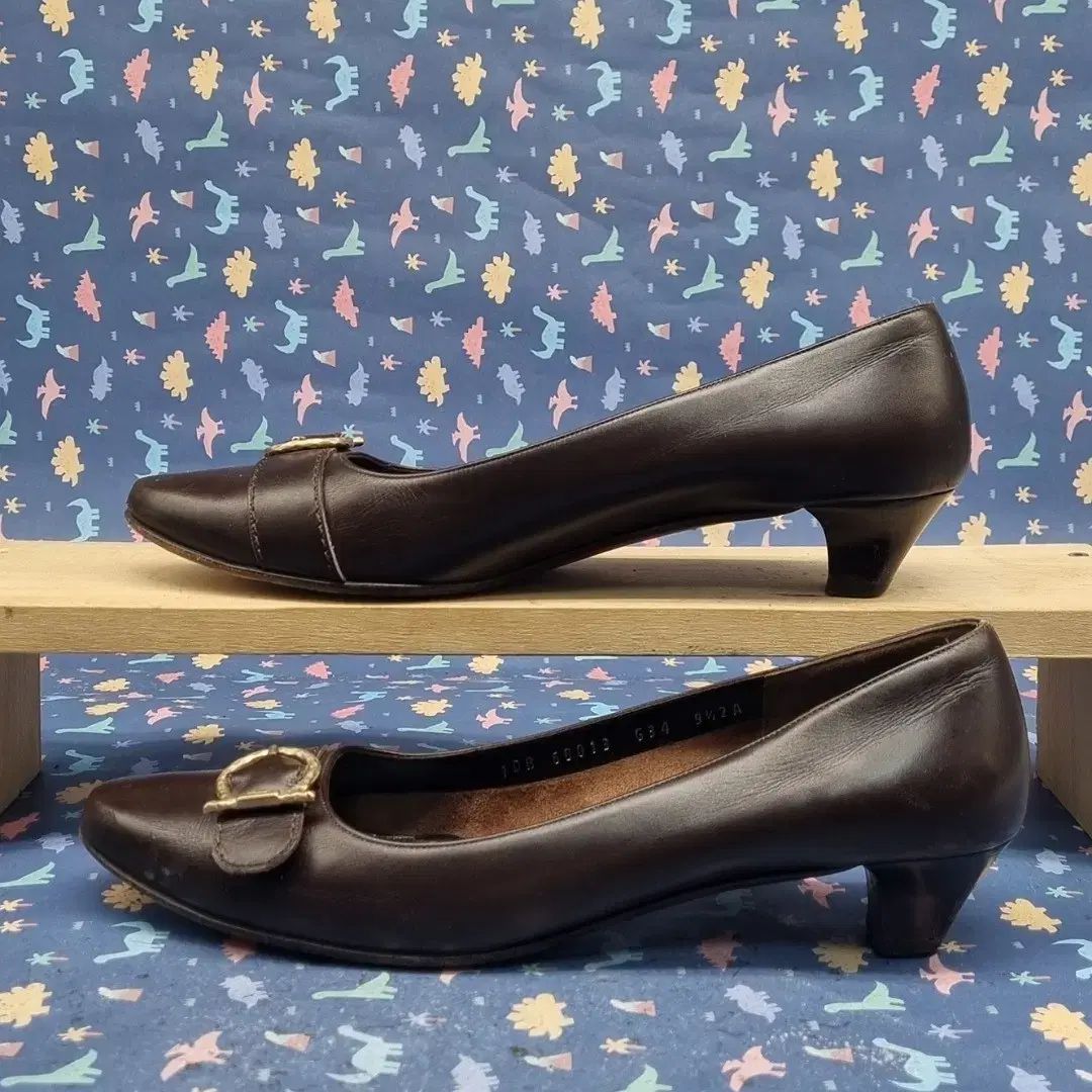 FERRAGAMO フェラガモ ブラウン レディースシューズ 9 5 250 ヒール 3