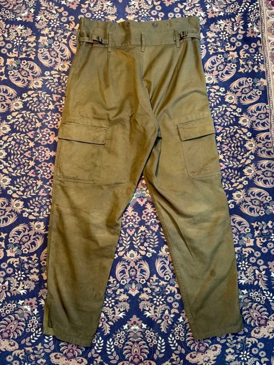 フィールド カーゴパンツ