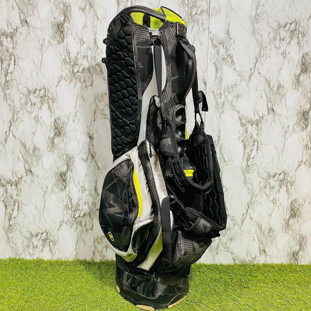 【良品】オジオ RECOIL スタンド式 キャディバッグ グリーン×ブラック 良品】オジオ RECOIL スタンド式 キャディバッグ グリーン