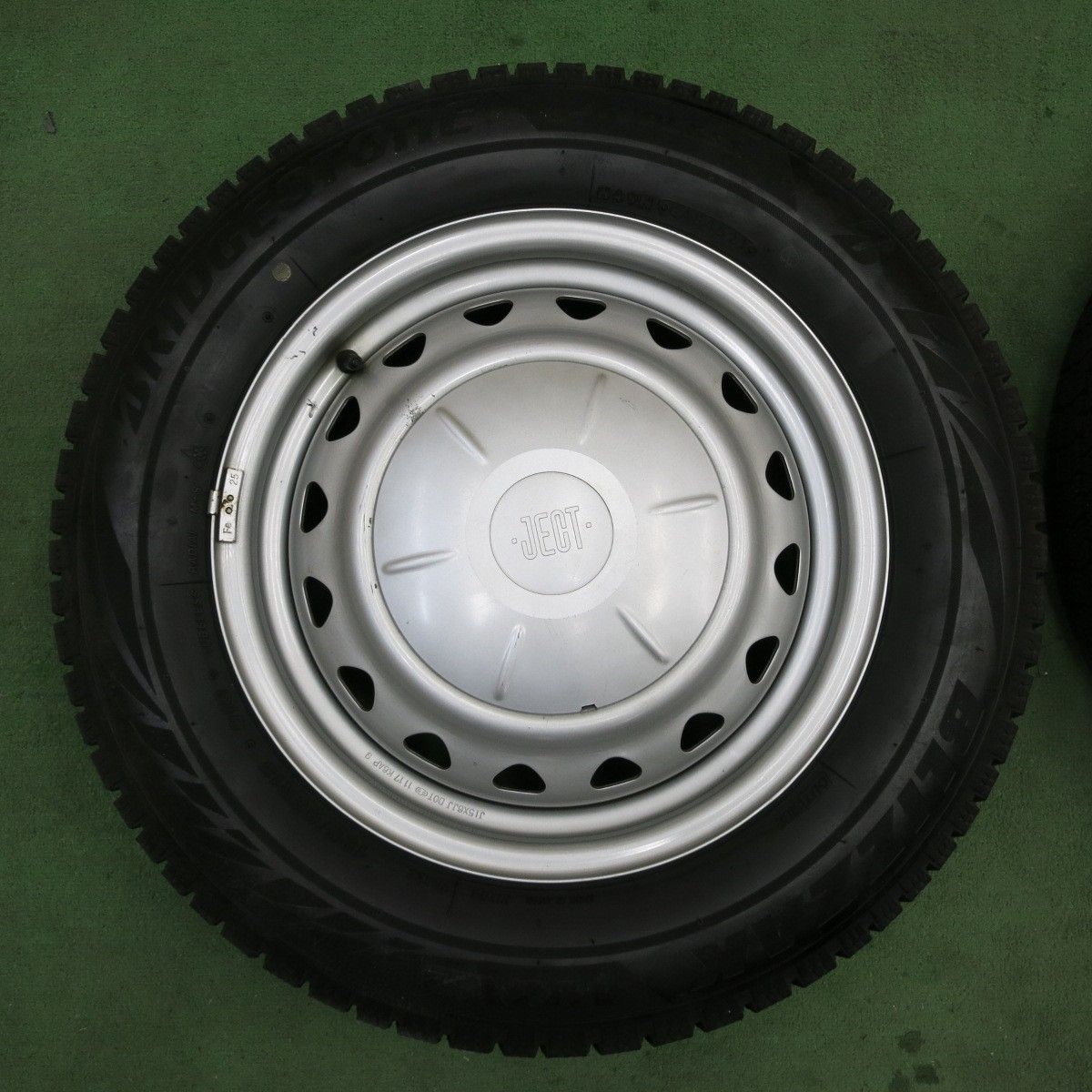 バリ溝！21年！9.5分スタッドレス 195/65R15 ブリヂストン ブリザック VRX2 ・JECT・ スチール 15インチ PCD100 114.3/5H マルチ5042803TTス