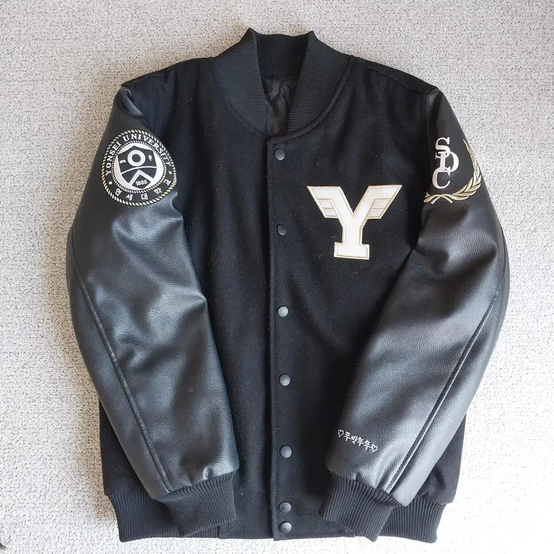 韓国延世大学ジャケット スタジャン 韓国延世大学ジャケット スタジャン